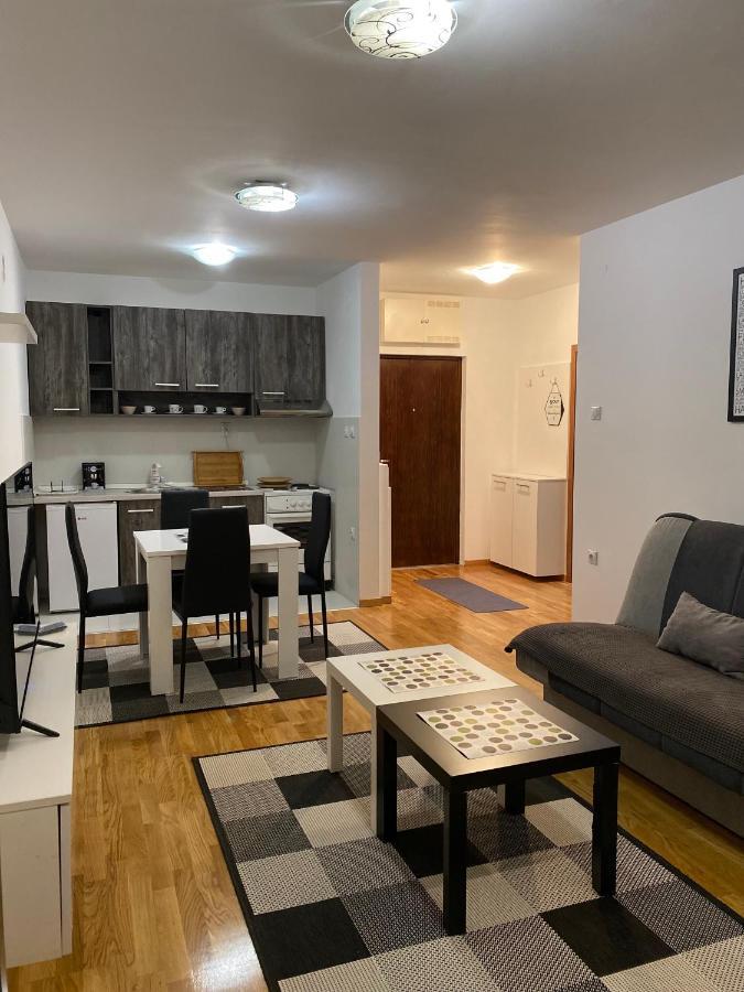 Family Home Nis , Free Parking Extérieur photo
